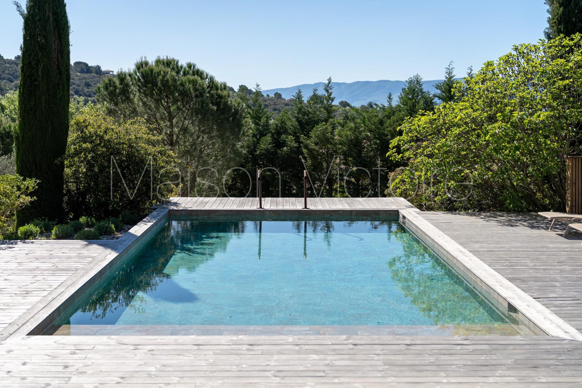 Superbly renovated property on the edge of the village