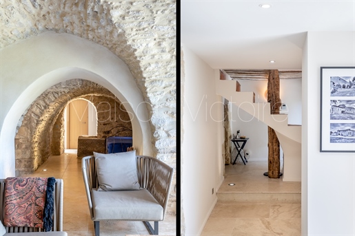 Stunning 18th century stone 'mas' and independent guest house