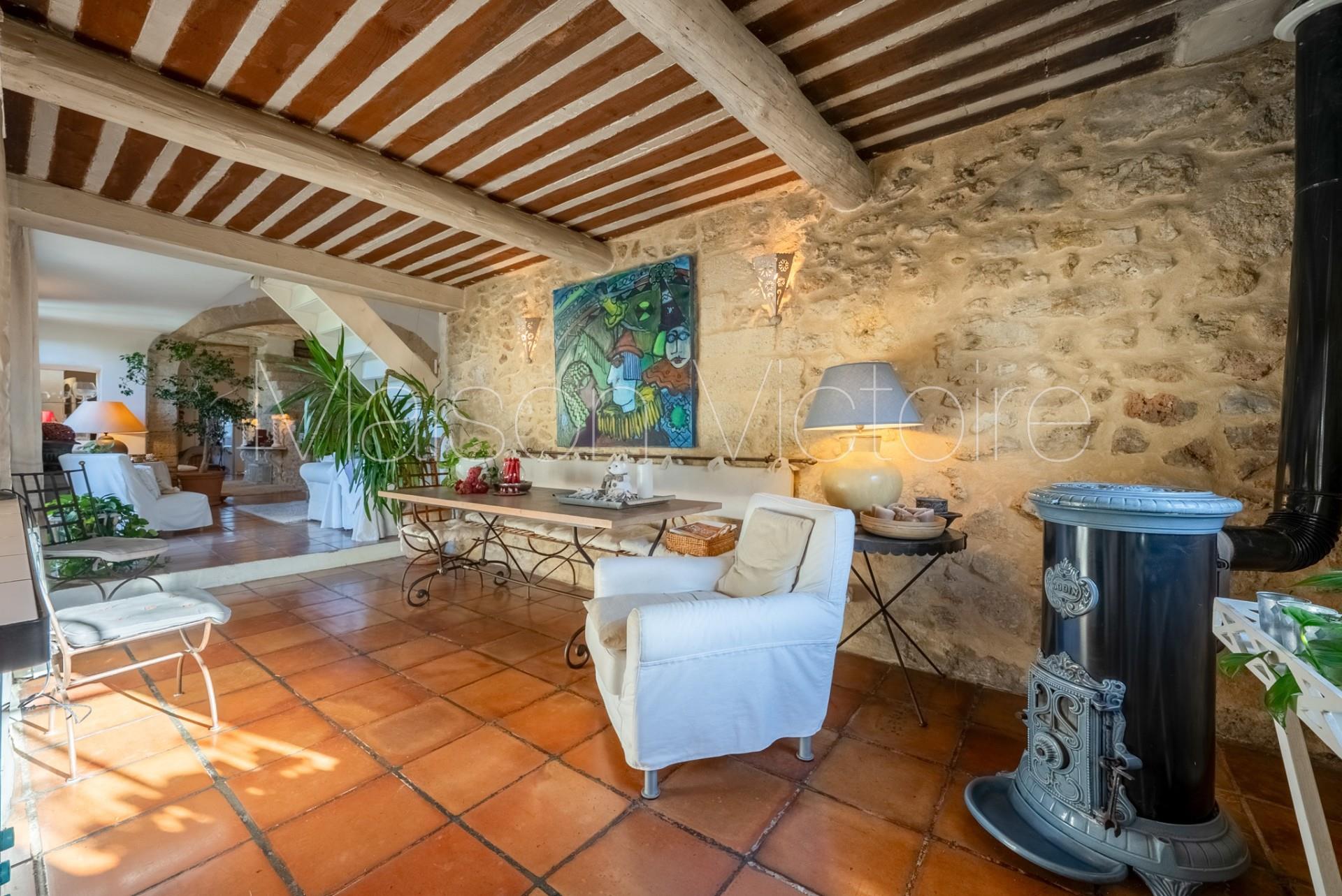 Authentic 18th century village house with walled garden and pool - 15