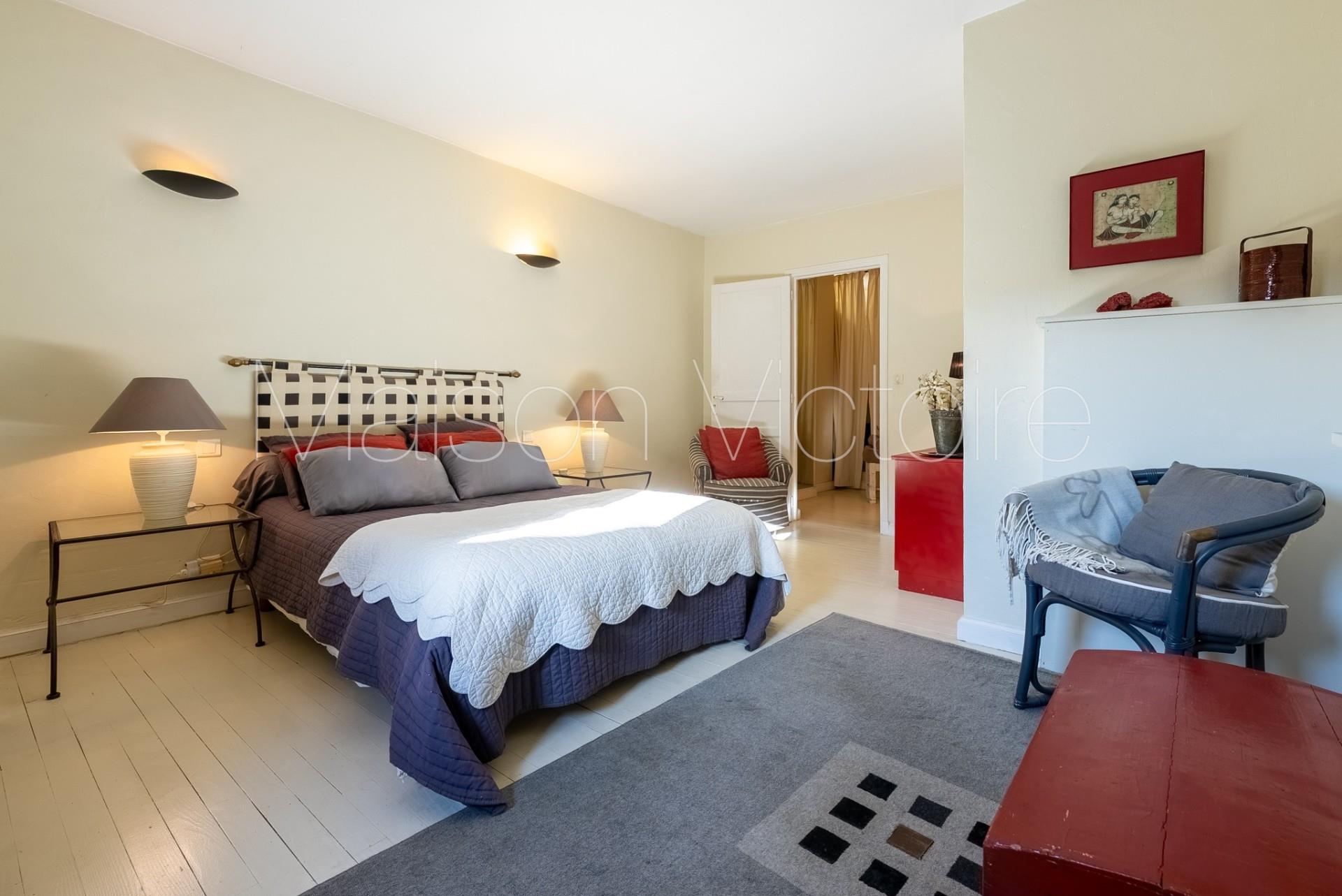 Authentic 18th century village house with walled garden and pool - 17