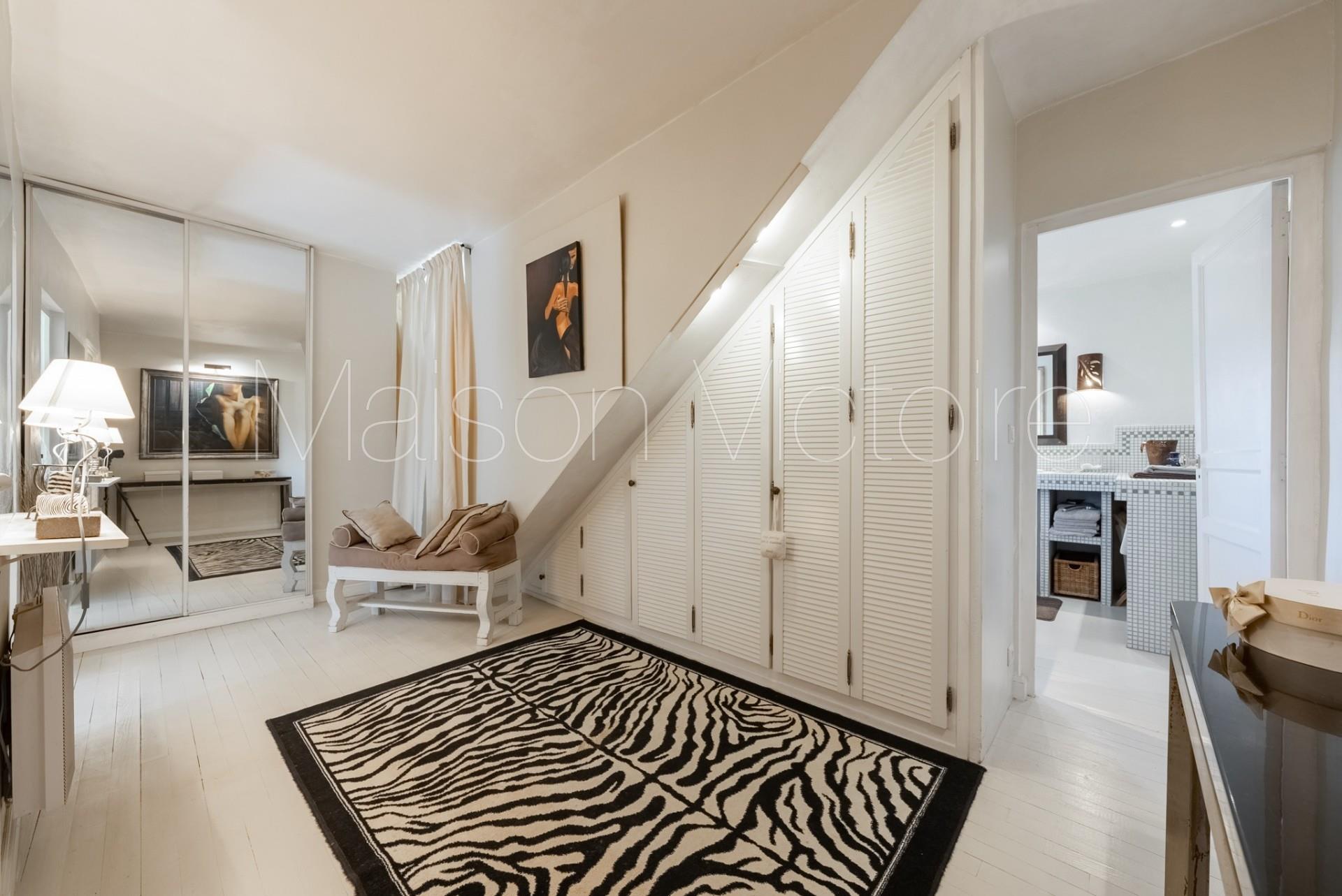 Authentic 18th century village house with walled garden and pool - 20