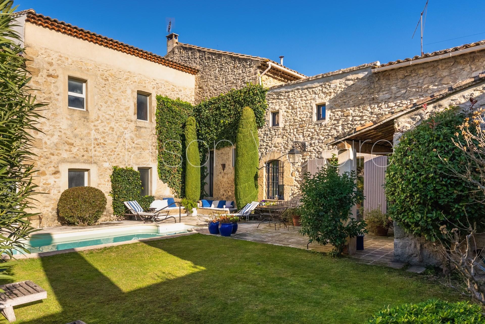 Authentic 18th century village house with walled garden and pool - 4