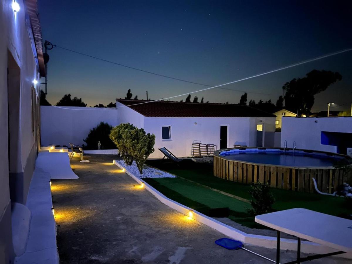 Rustic house with surrounding land and local accommodation license