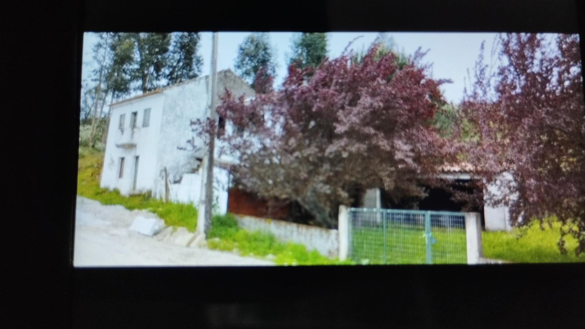 Fantástico terreno y casa en Portugal 
