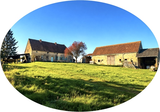 Auv 1217: Veľký projekt renovácie: 920m2 budov na 8450m2, výhľad