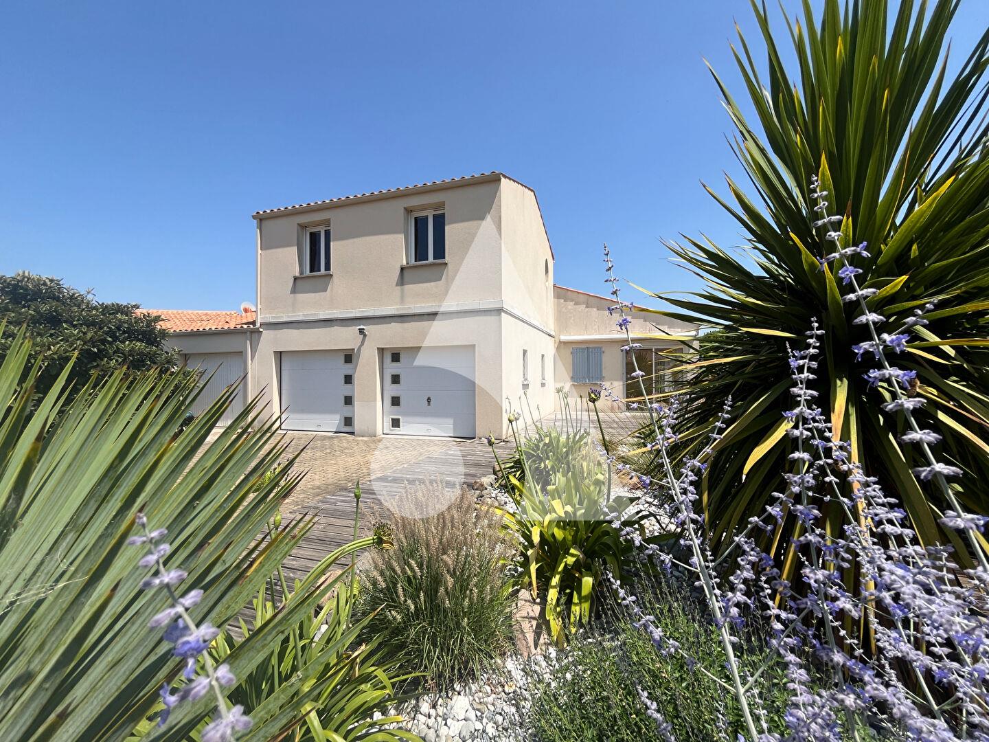 Maison La Tremblade 7 pièce(s) 135 m2