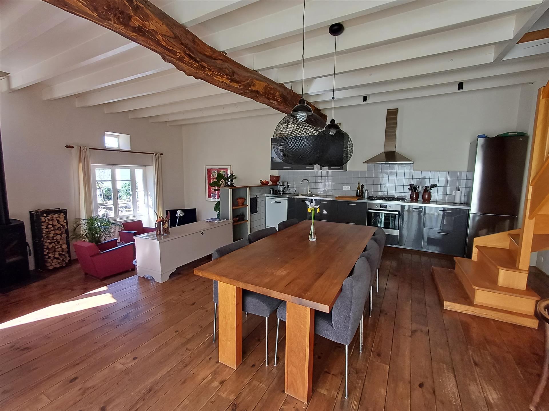 Prekrasno smješteno područje s chambre d'hôtes, gîtes i kampom