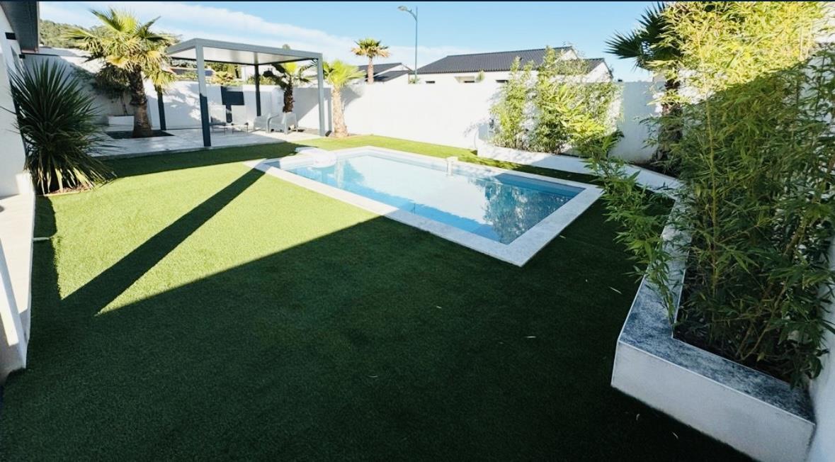 4-sided single-storey villa 150 m²