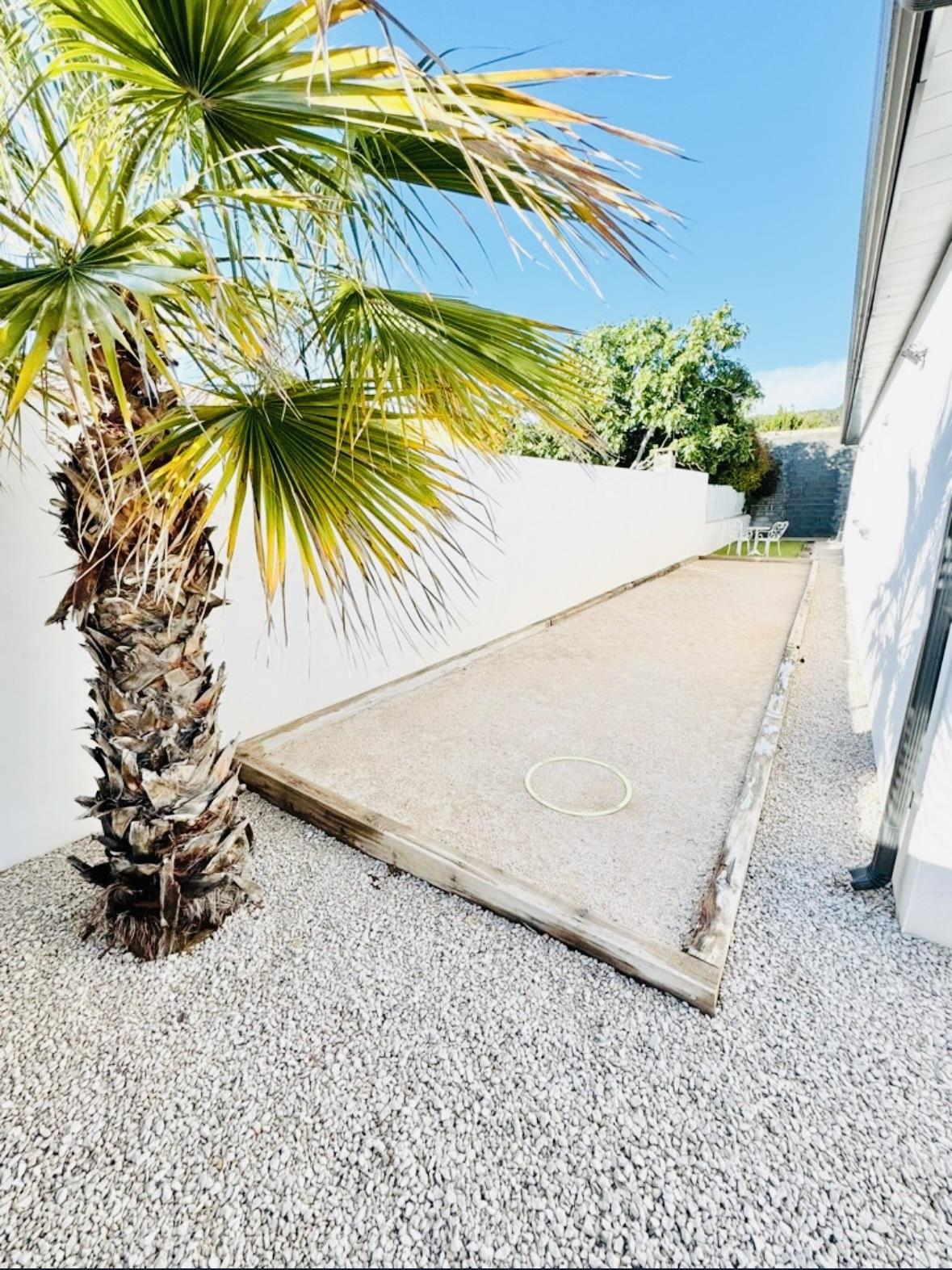 4-sided single-storey villa 150 m²