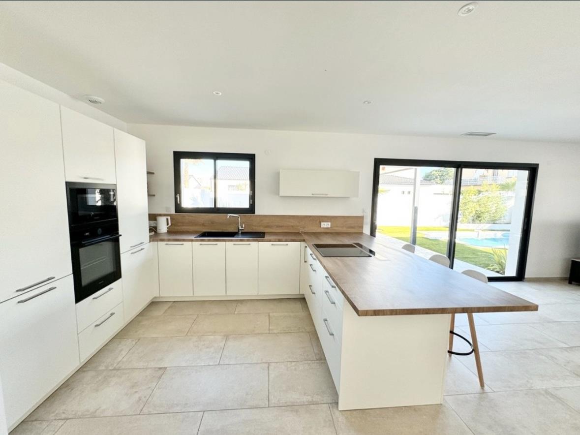 4-sided single-storey villa 150 m²