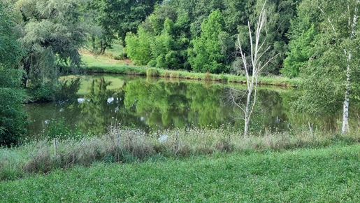 Property for Sale : Lake in Abjat-Sur-Bandiat. Price: 48 000 €