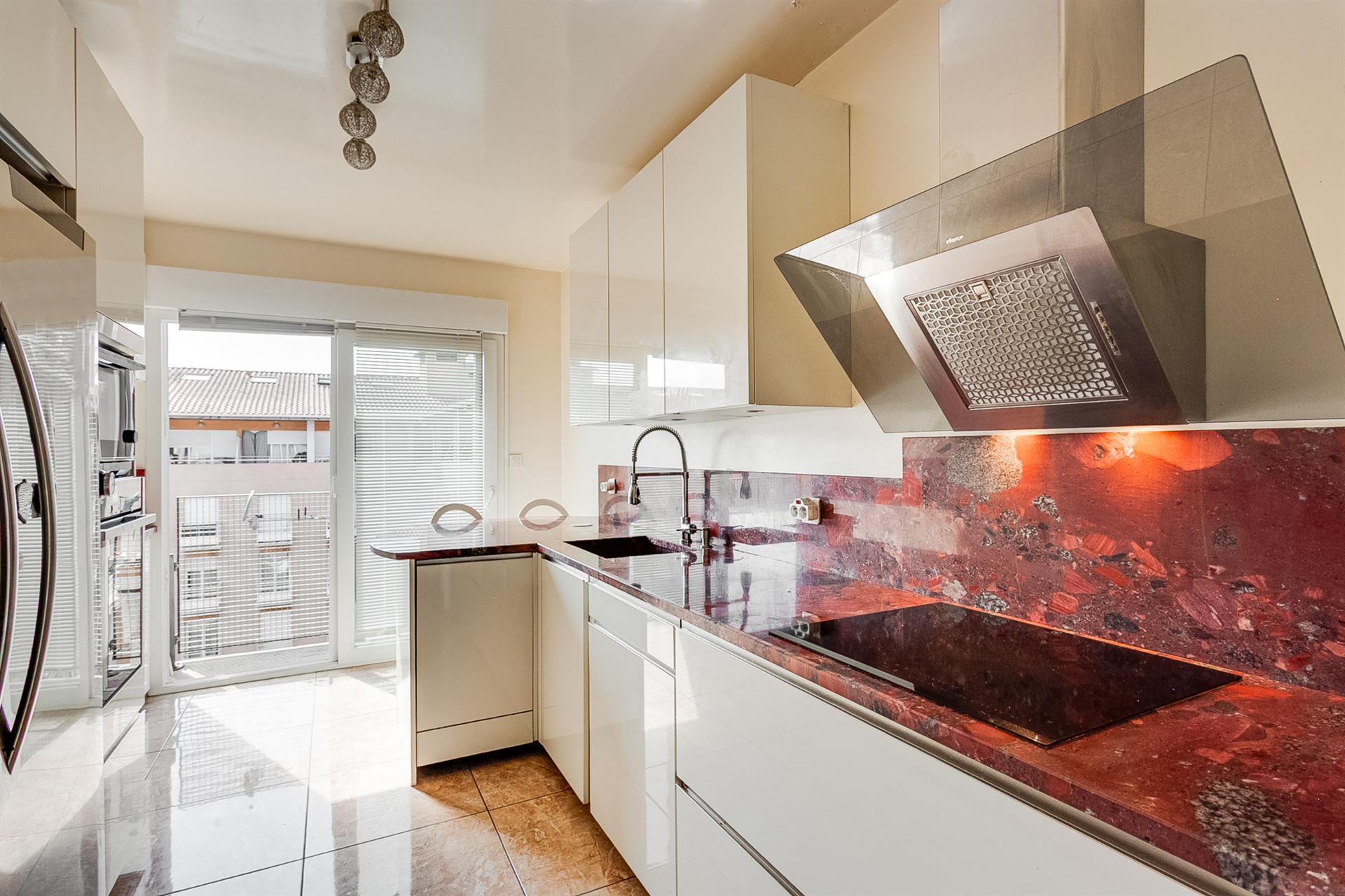 4-Room duplex apartment top floor with terraces and panoramic views in the center of Aix-en-Provence