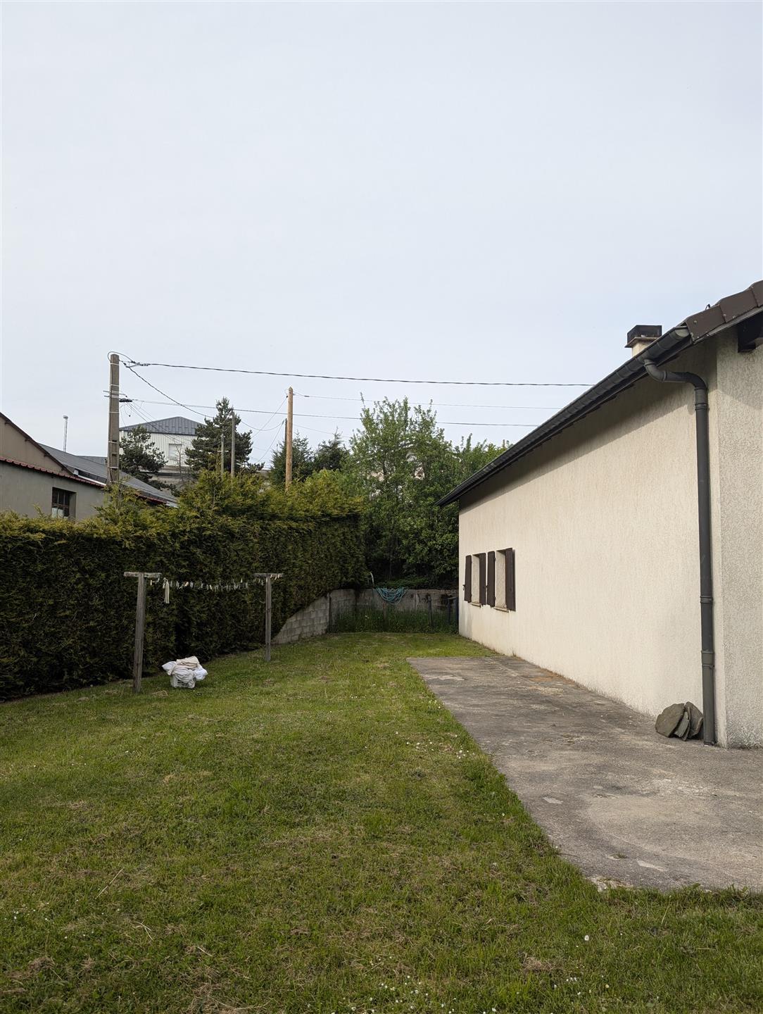 Gran casa unifamiliar de 180 m² en Sainte-Agrève (07) en un terreno arbolado de 1.350 m²