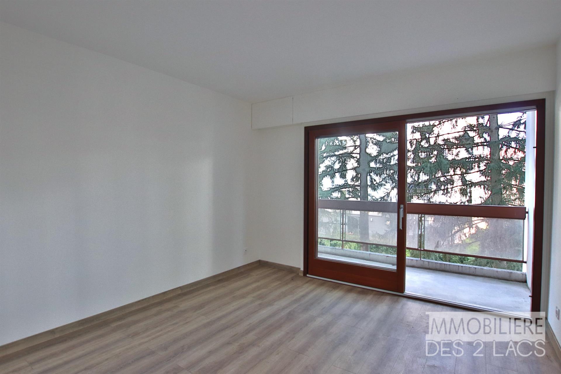 Cumpărare: Apartament (74000)