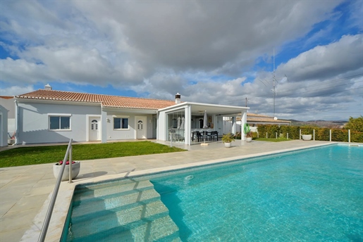 Magnificent Luxury Villa with 4 Bedrooms on One Level, Pool, and Stunning Sea View - Boliqueime