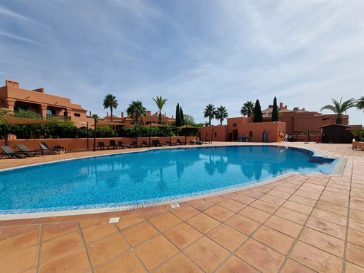 Luxurious 2-bedroom apartment in Golf das Amendoeiras, Algarve