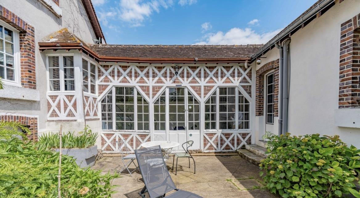Charming property that belonged to Jean Gabin