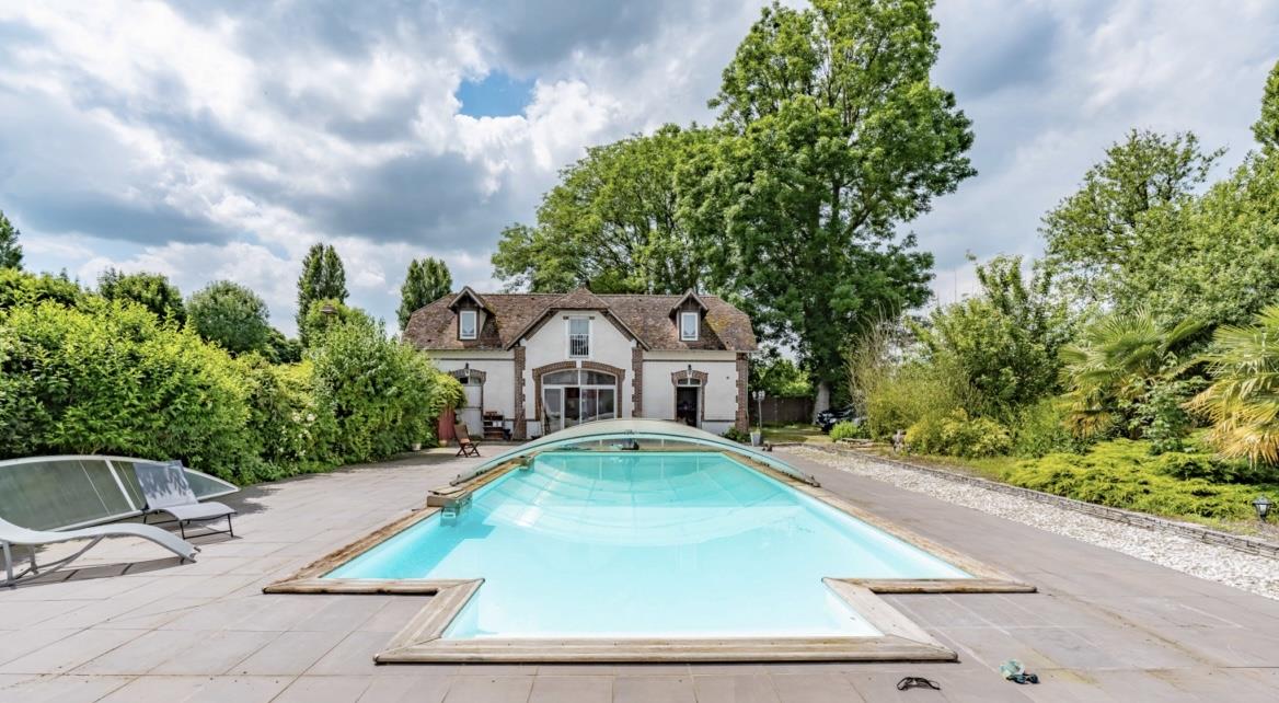 Charming property that belonged to Jean Gabin