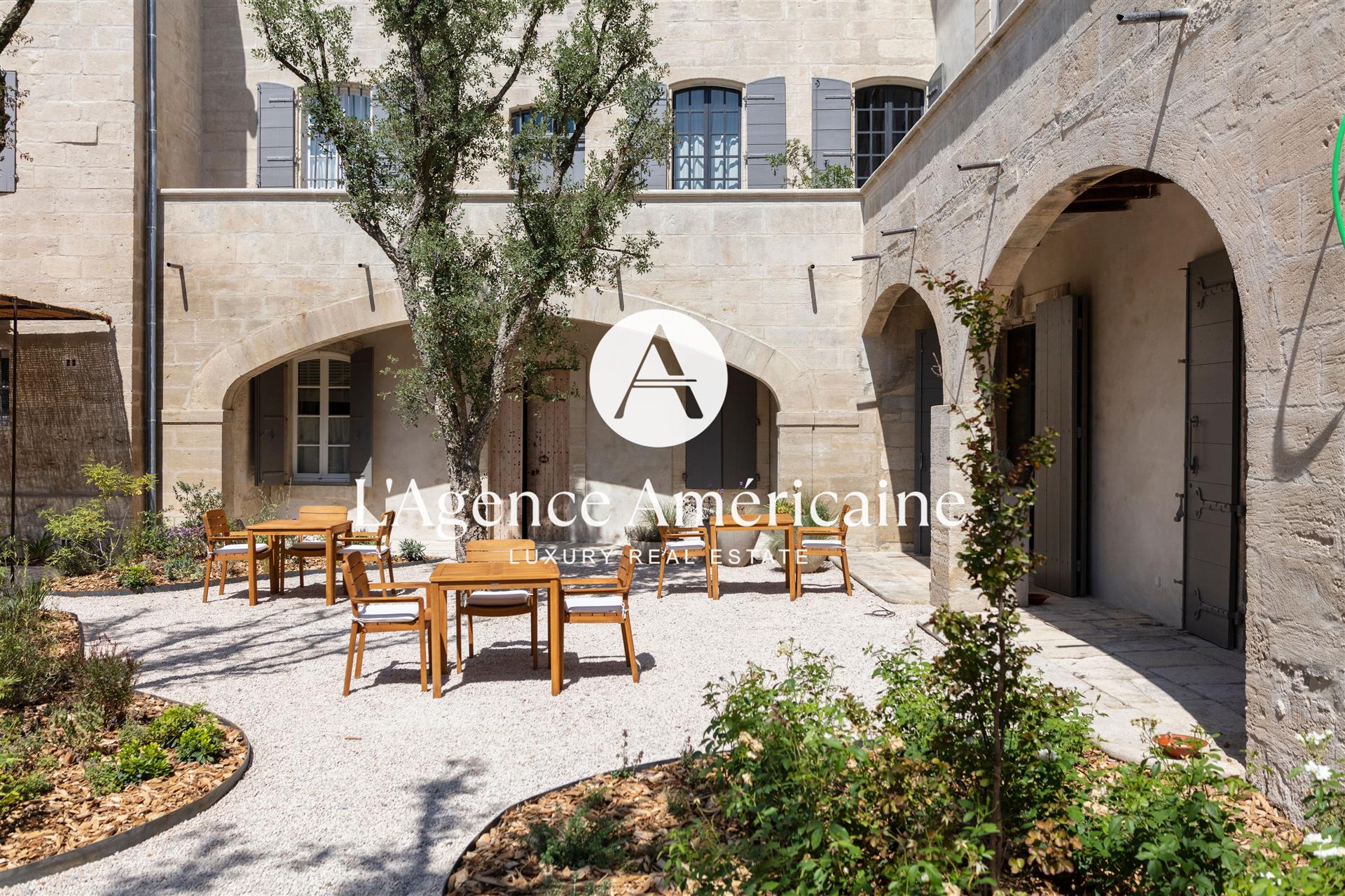 Timeless Luxury Guesthouse in the Heart of Provence