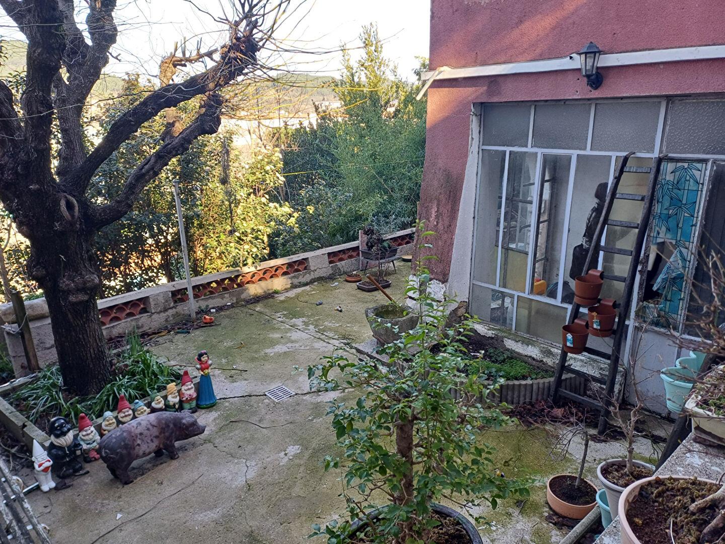 House of 70 m2 in a quiet area + garden in Alès