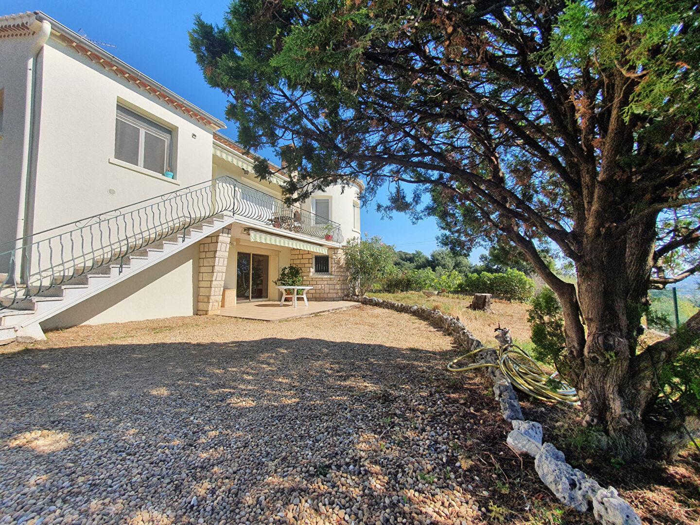 Maison Ales 8 pièce(s) 180 m2