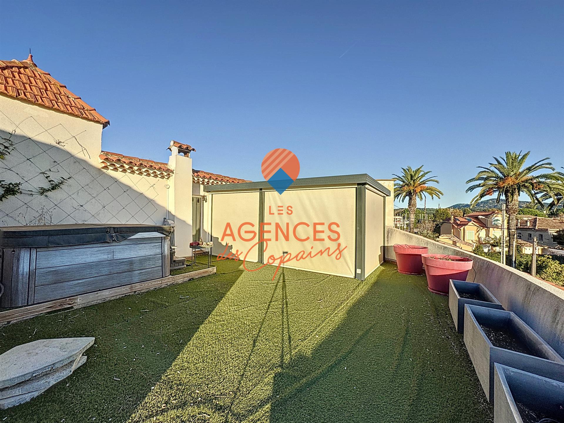 Appartement à vendre, 120m², Saint-Cyr-sur-Mer