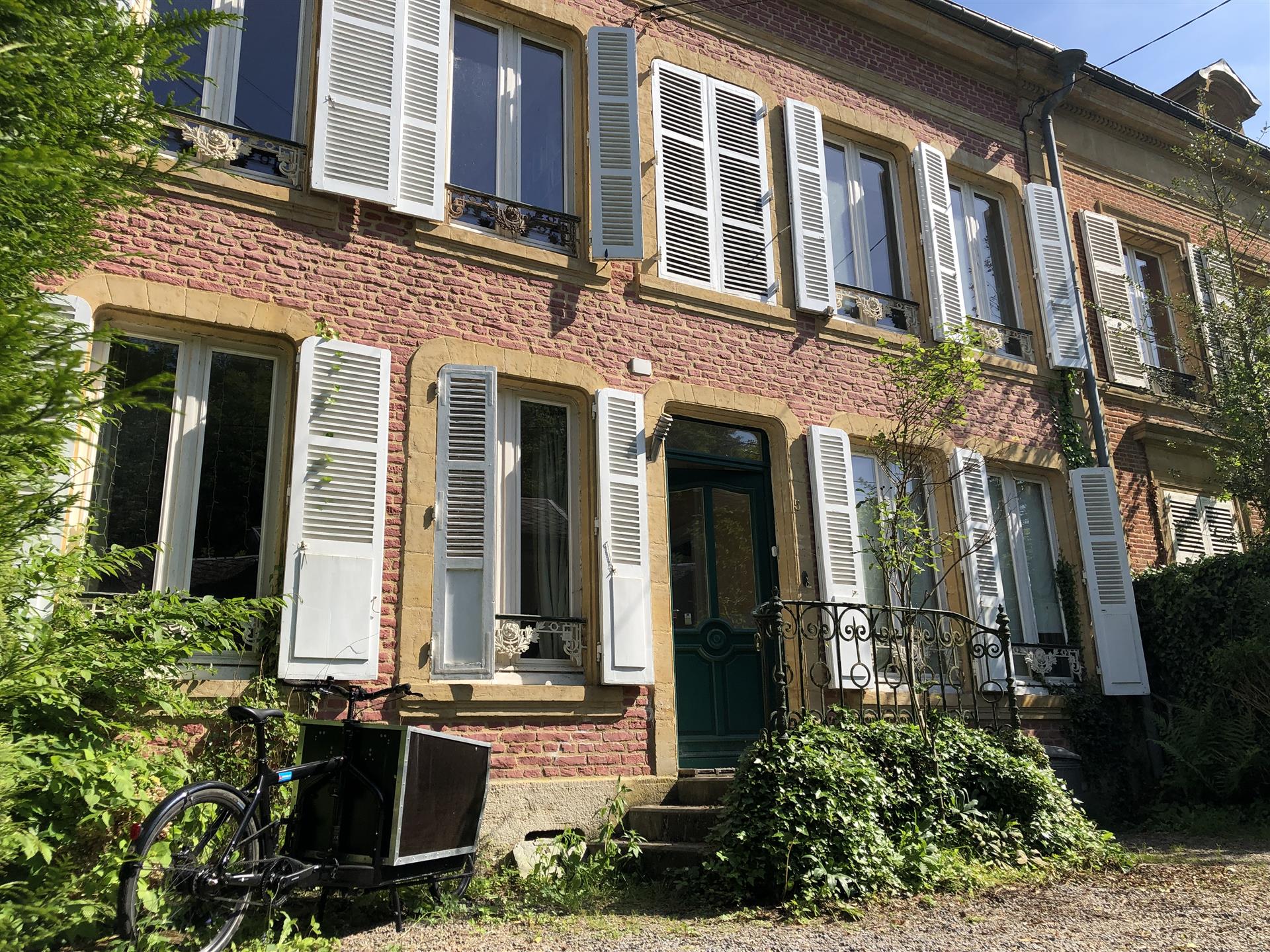 Director's Quarters / Belle Maison de Maître - Bogny-sur-Meuse - Château-Regnault- French Meuse Val