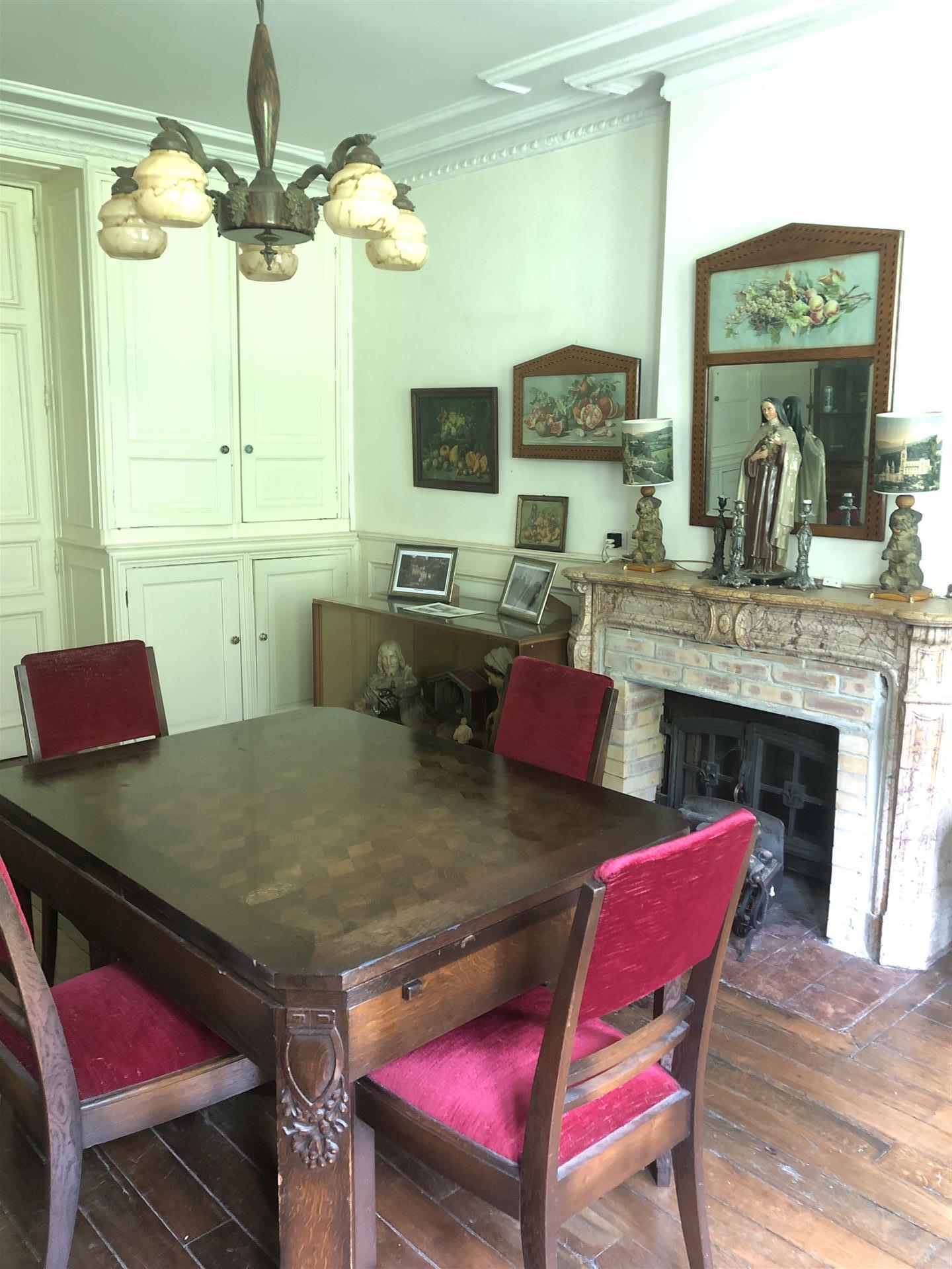 Director's Quarters / Belle Maison de Maître - Bogny-sur-Meuse - Château-Regnault- French Meuse Val