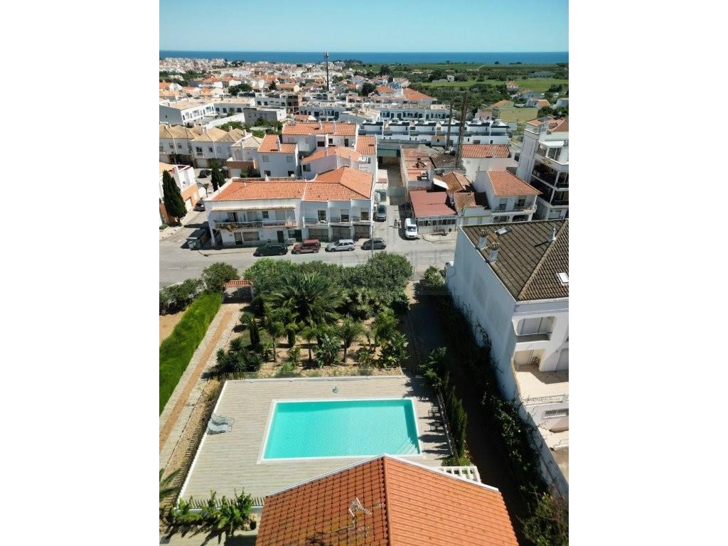 Luxury Villa T5+3 with Pool - High Investment Potential in Vila Nova de Cacela