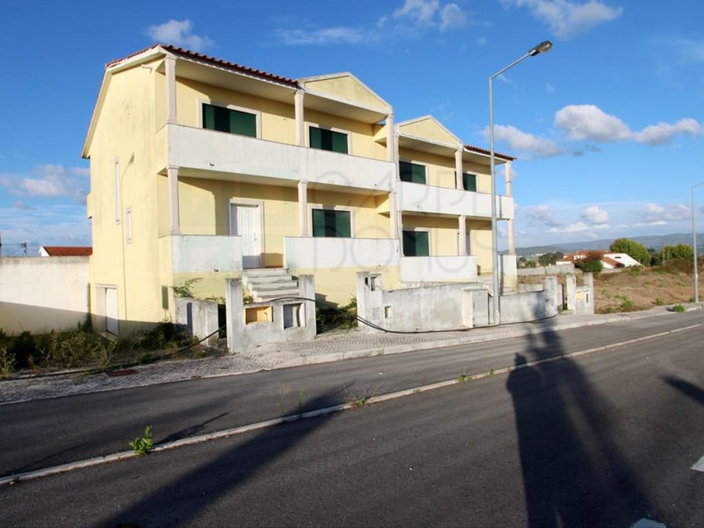 Unfinished houses in Valado dos Frades, Nazaré