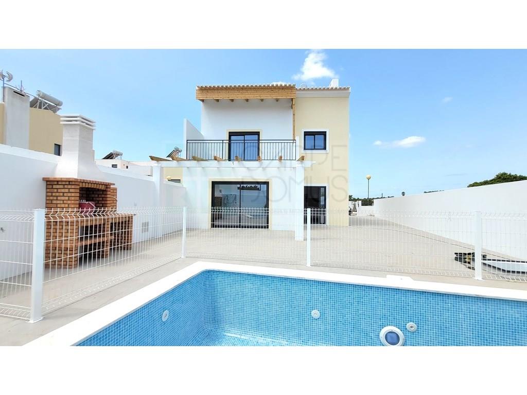 New 3+1 bedroom house with private pool - Vila Nova de Cacela, Algarve.