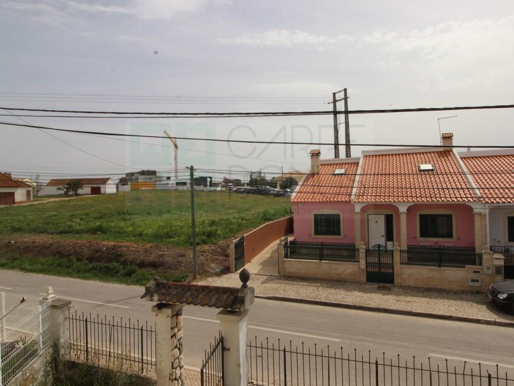 Piso de 2 viviendas unifamiliares en Alcochete