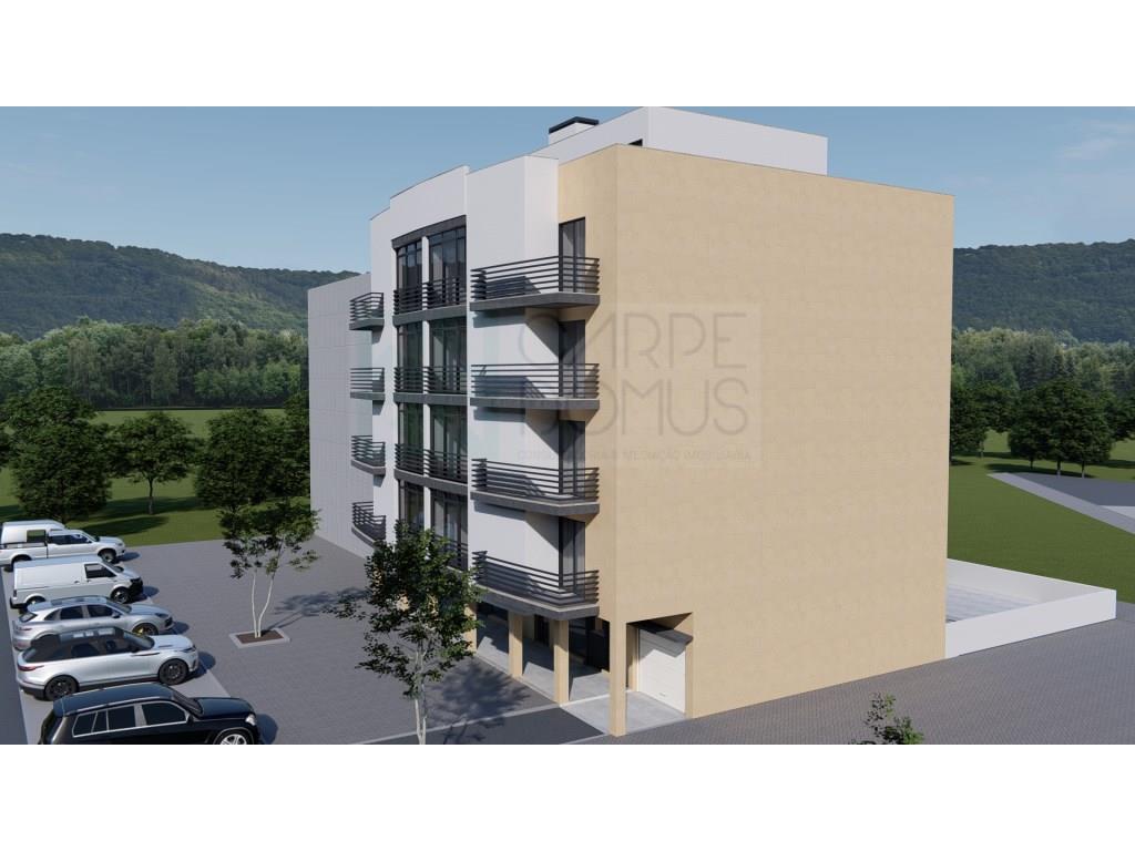 Novos, T3 na Urb. Quinta da Flamenga Oportunidade