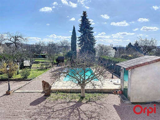 Sought-after house in the area of Désertines