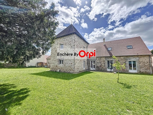House of 11 rooms of 280m² in Domerat