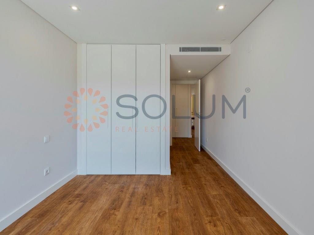 3 Bedrooms with 3 Suites and U-Shaped Terrace - Montijo