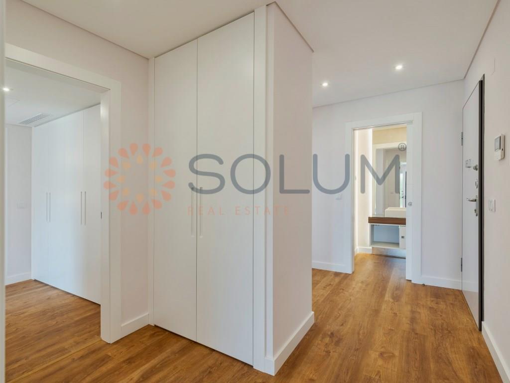 3 Bedrooms with 3 Suites and U-Shaped Terrace - Montijo