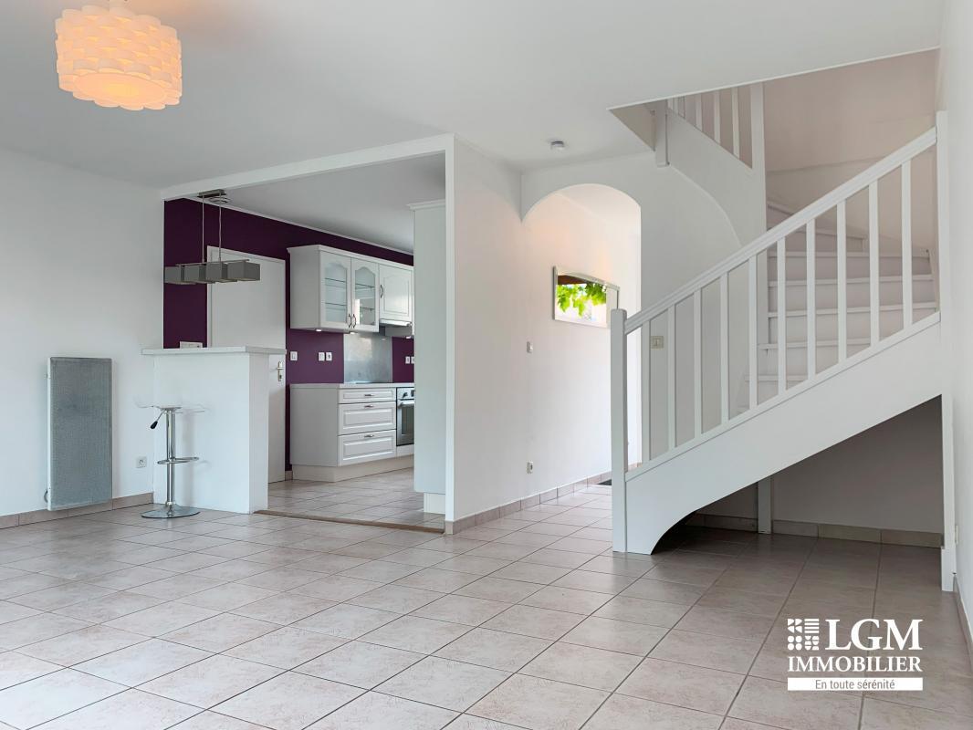 Saint-Sulpice-La-Pointe, 4-room house with garden in private residence