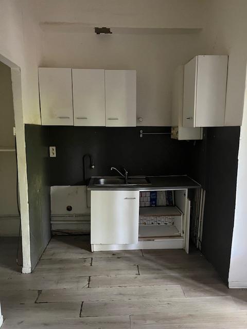 For sale: Apartment T3 to renovate with terrace
