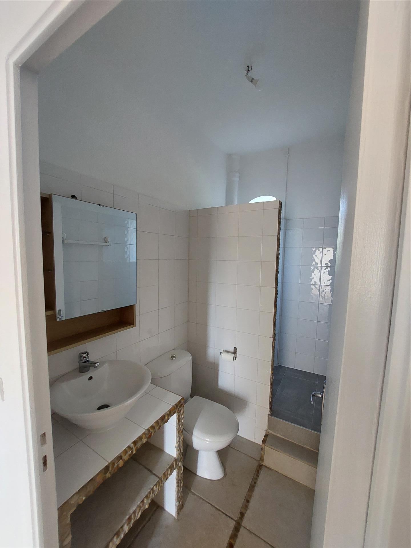 Bright apartment refurbished 
