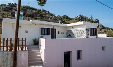 Anatoli- Ierapetra: Apartament na pierwszym piętrze z pięknym widokiem na góry i morze.