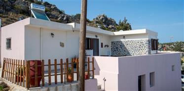 Anatoli- Ierapetra: First floor apartment with lovely mountain and sea views.