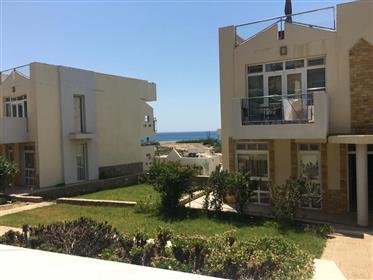 Lagada-Makrigialos: En 40m2 lägenhet fullt möblerad med en trevlig liten veranda.