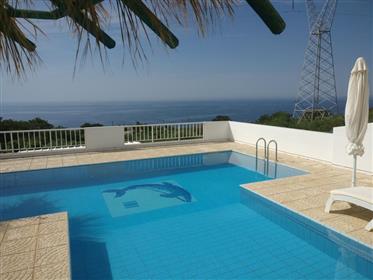 A lovely villa of 112m2 on a plot of 4000m2 with stunning mountains and sea views.
