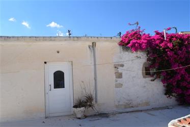 Lithines, Makrigialos: Two storey house with roof terrace and mountain views.