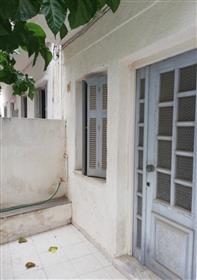 Property on two floors of 93.46m2 on the main road within the village.