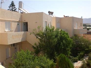 Makrigialos: Trois complexes d'appartements avec de belles vues et à proximité de la mer