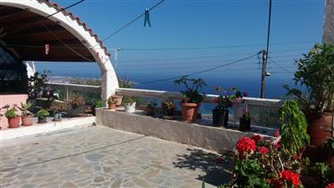 First floor apartment with fantastic sea view in Roussa Ekklisia. 