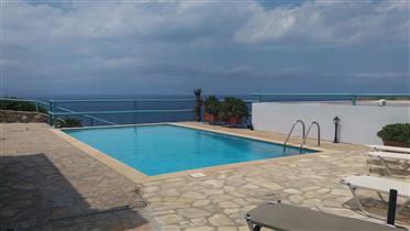 Mochlos-Sitia: Fantastic villa with sea views just 250meters from the sea.