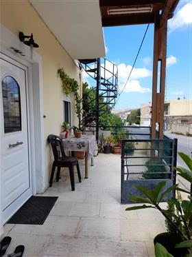 Piskokefalo-Sitia: House consisting of two apartments just 4km form the sea of Sitia.